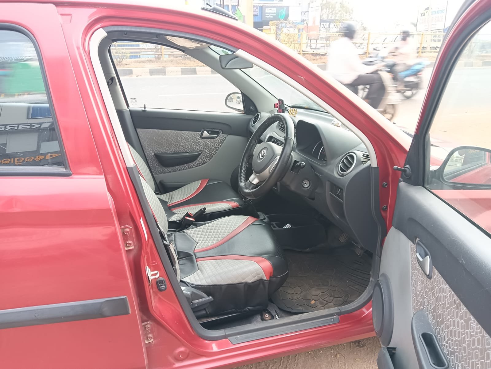 
								OD02AM7893 – ALTO 800 full									