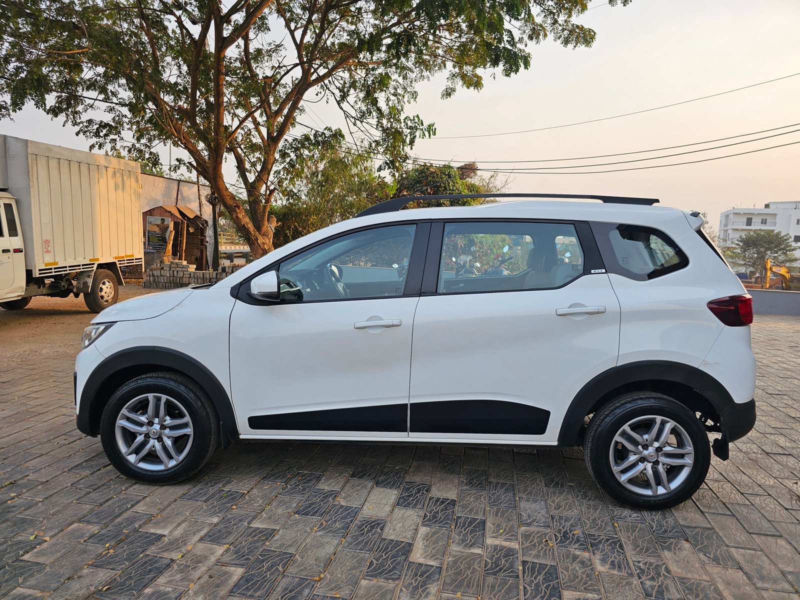 
								OD02BS6117 – TRIBER RXZ full									