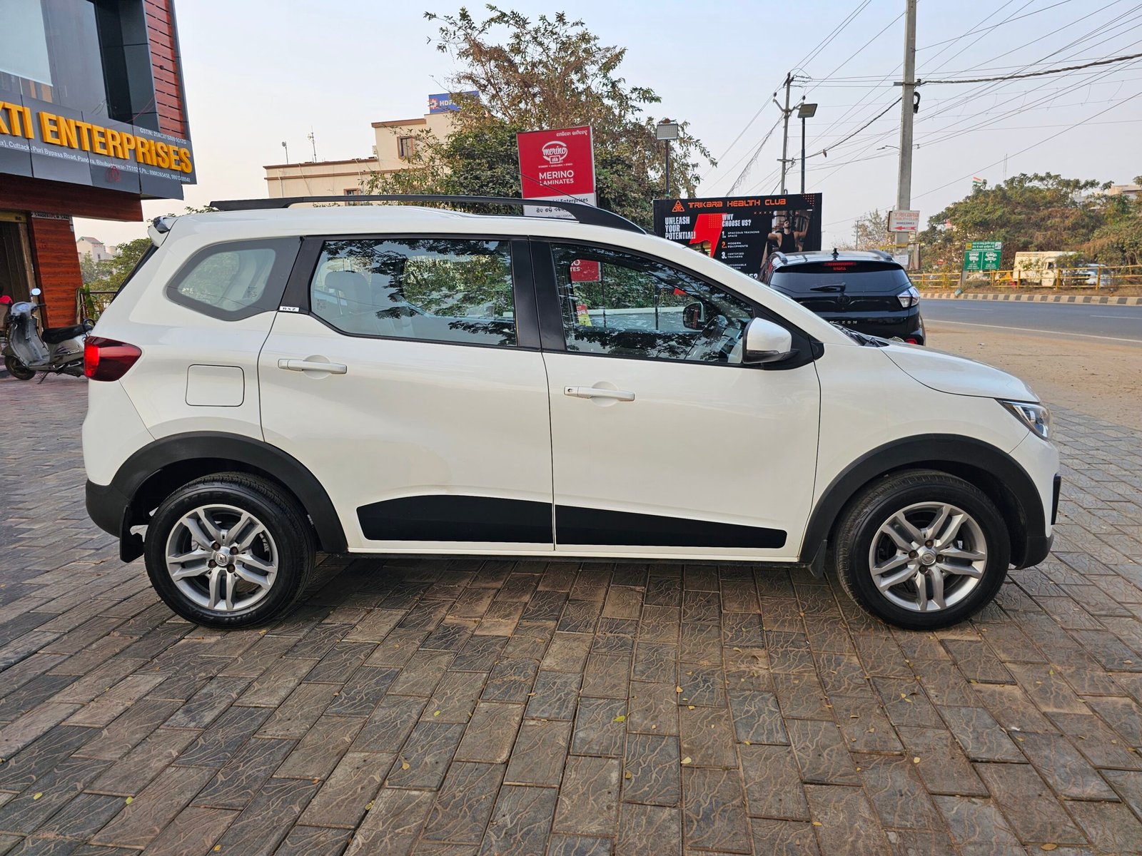 
								OD02BS6117 – TRIBER RXZ full									